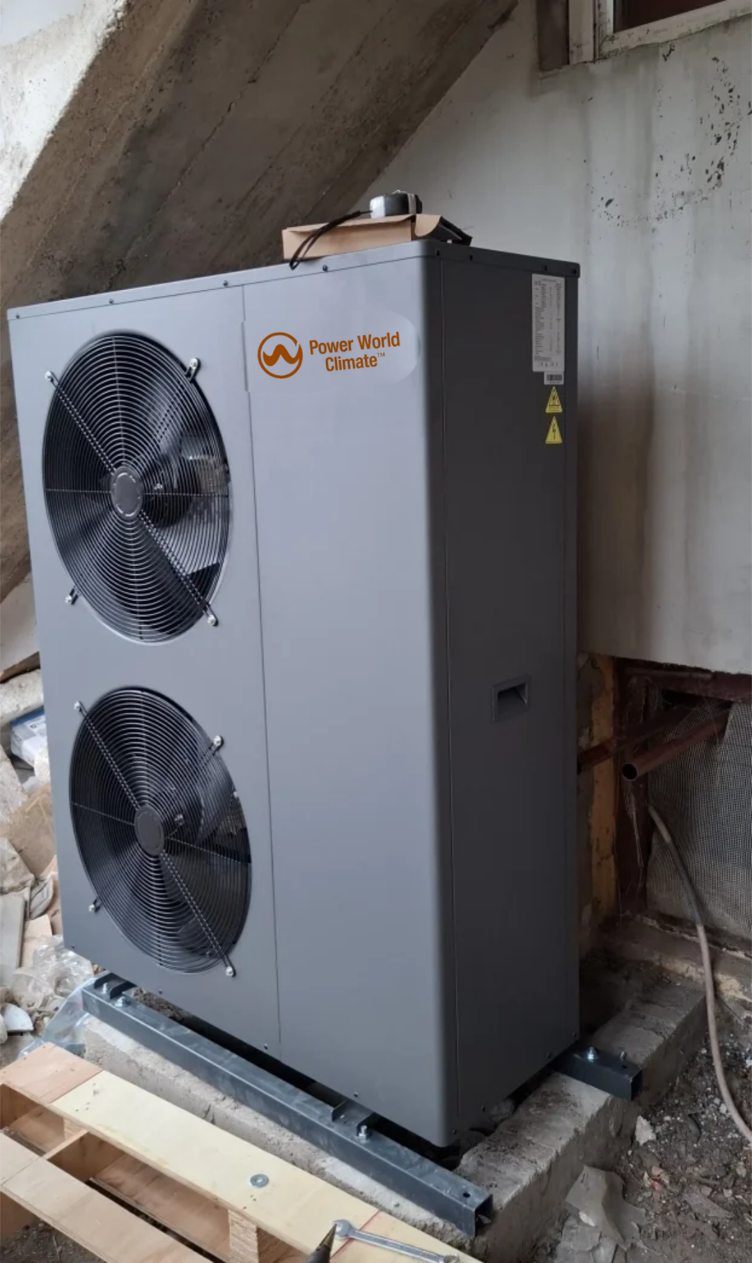 Monobloc Inverter Heat Pump for House Heating + Cooling + DHW PWC-BLND-R290 75°c Series