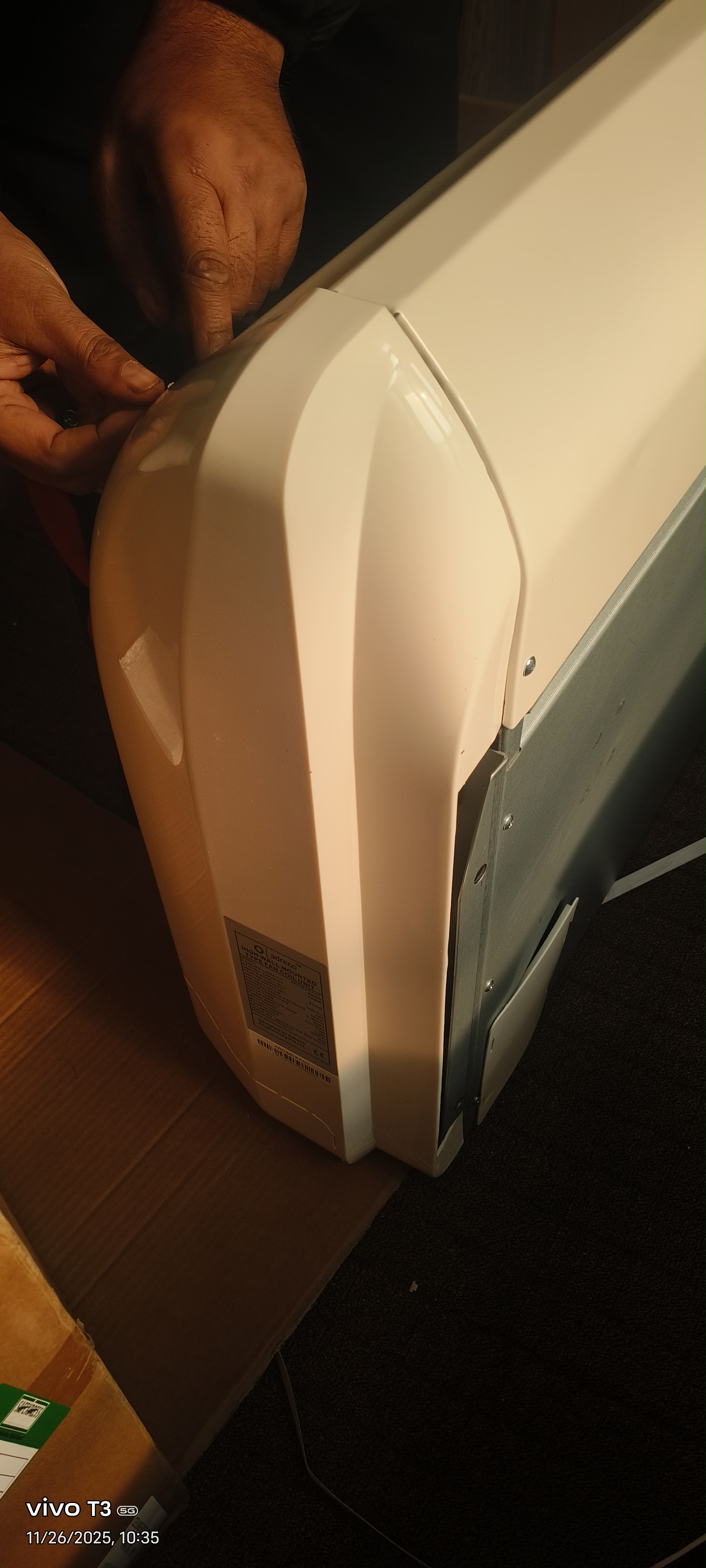 Floor Standing / Wall-Mounted Fan Coil Unit (FCU)